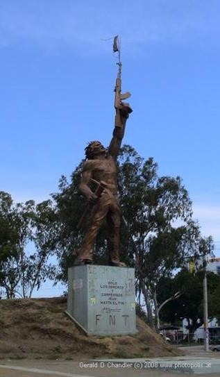 Sandanista Statue to Worker