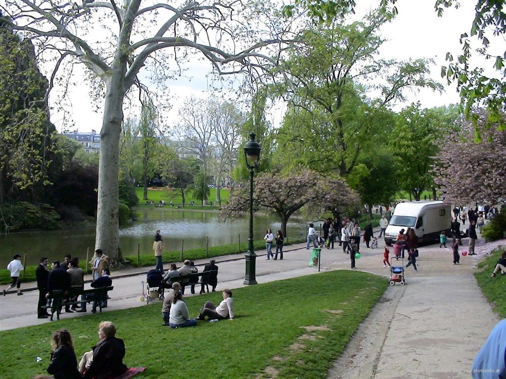 Buttes de Chaumont Park