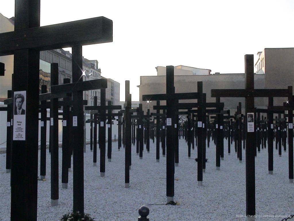 Memorial to the Dead