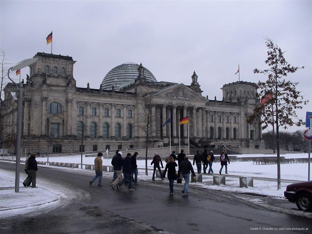 s2r0214-046d.jpg