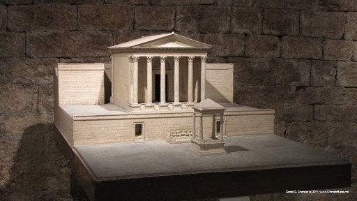 Roman Temple in Antiquity