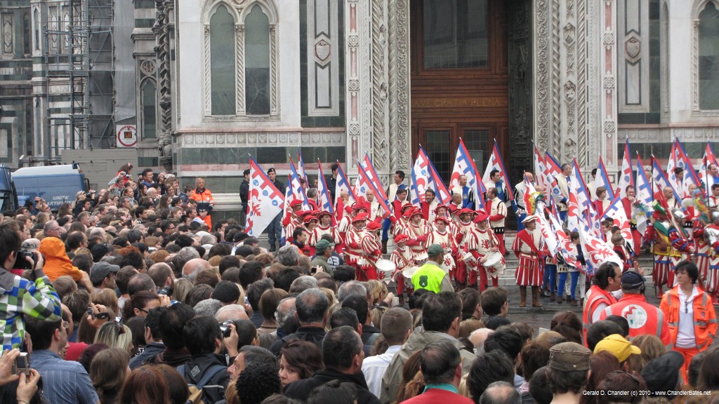 The Parade Members and the Crowd