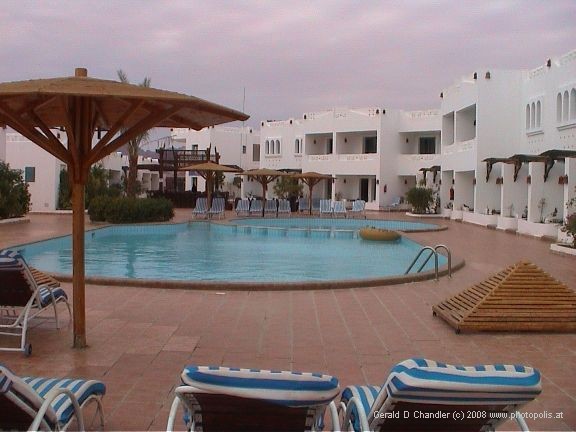 Very cold pool at Ocean Cove Resort, Na'ama Bay