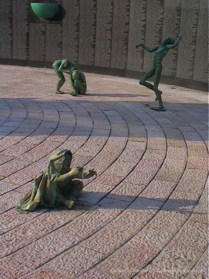 statues of destitute children